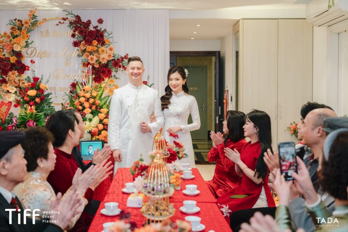 9-27 Mẫu kịch bản MC tiệc cưới nhà trai/nhà gái chuyên biệt cho các tiệc cưới theo phong tục của nhà trai hoặc nhà gái. (Ảnh: Mimi Wedding.vn)