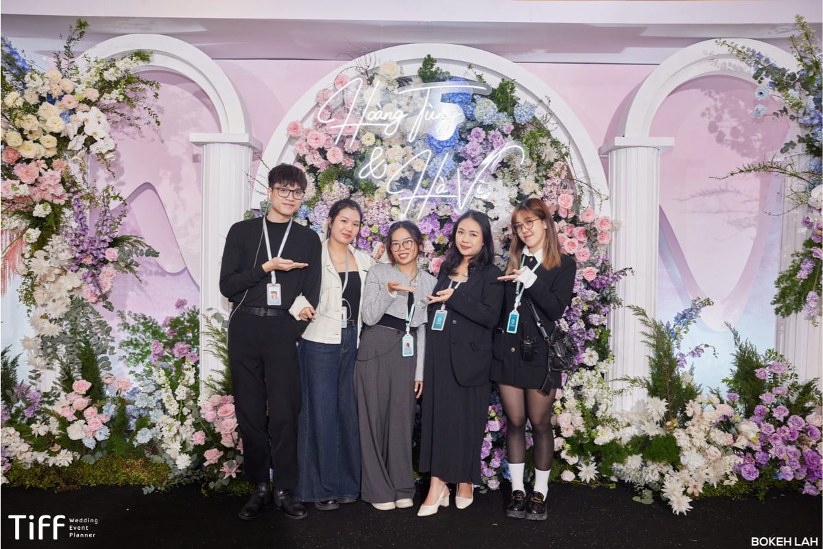anh-web-tiff-vn_ Đội ngũ nhân viên 10 năm kinh nghiệm của Mimi Wedding, chuyên nghiệp và tận tâm (Ảnh: Mimi Wedding.vn)